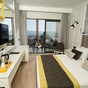 Standard Double or Twin Room Sea View